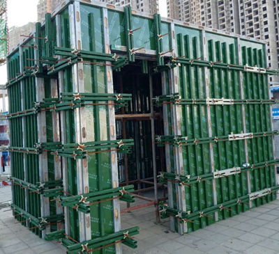 建筑新型“鋼背楞”體系在建筑業(yè)被廣泛應(yīng)用